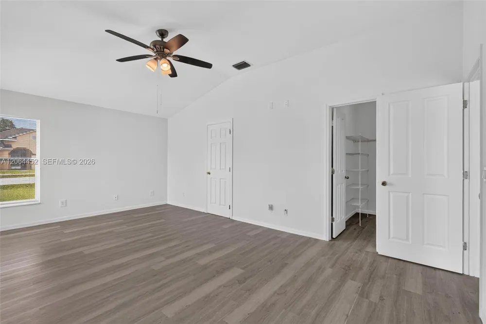 1502 Scholar CT Lehigh Acres, FL 33971