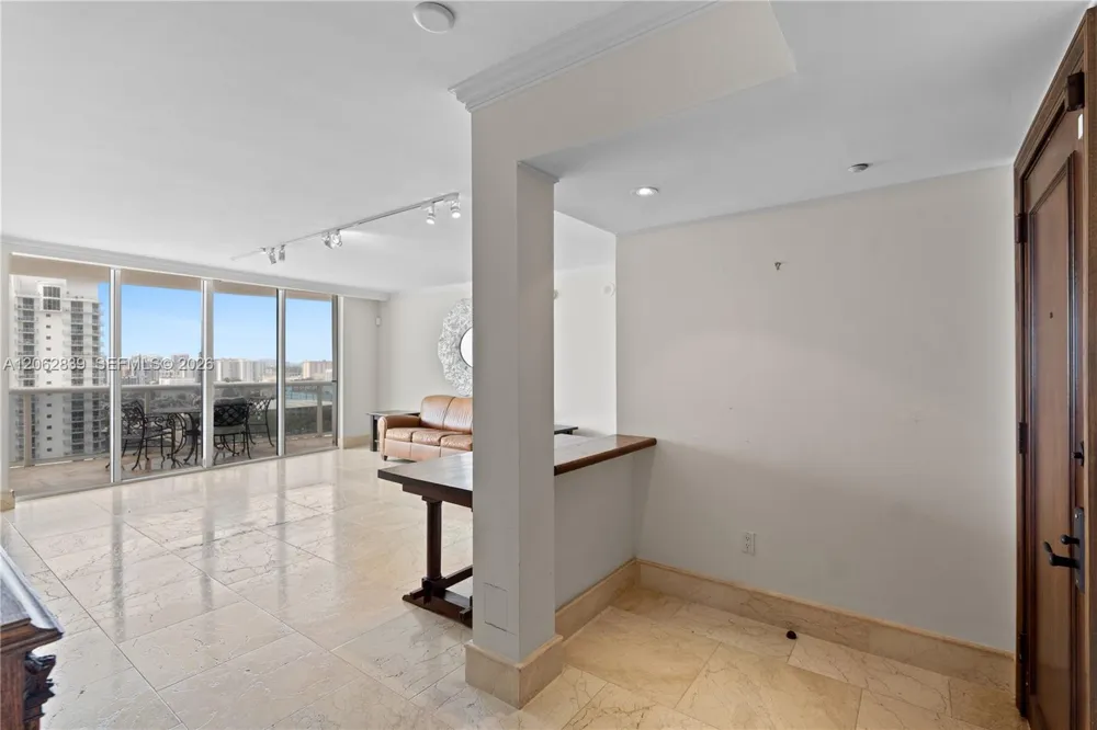 18911 Collins Ave #2103 Sunny Isles Beach, FL 33160