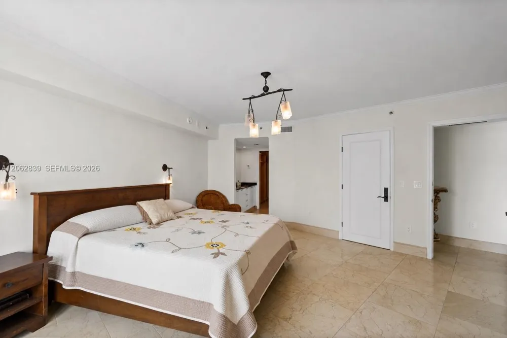 18911 Collins Ave #2103 Sunny Isles Beach, FL 33160
