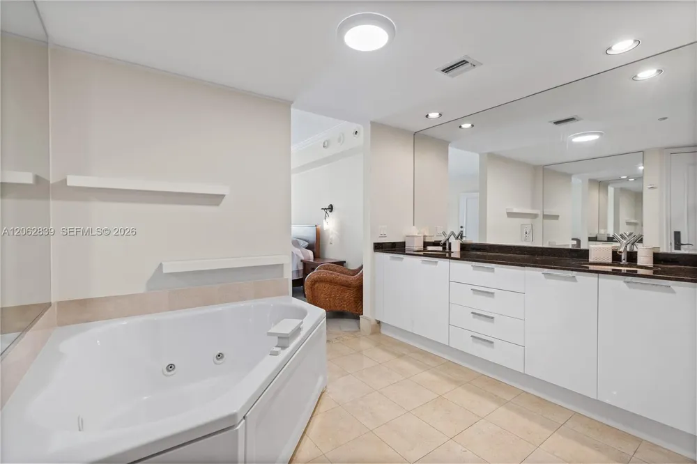 18911 Collins Ave #2103 Sunny Isles Beach, FL 33160
