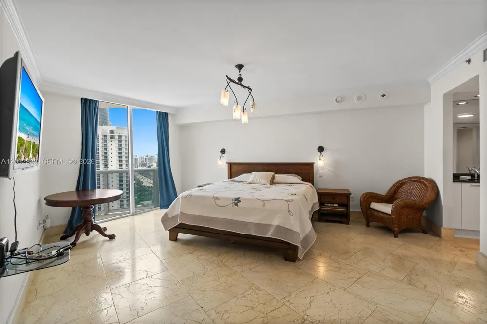 18911 Collins Ave #2103 Sunny Isles Beach, FL 33160