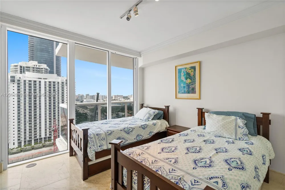 18911 Collins Ave #2103 Sunny Isles Beach, FL 33160