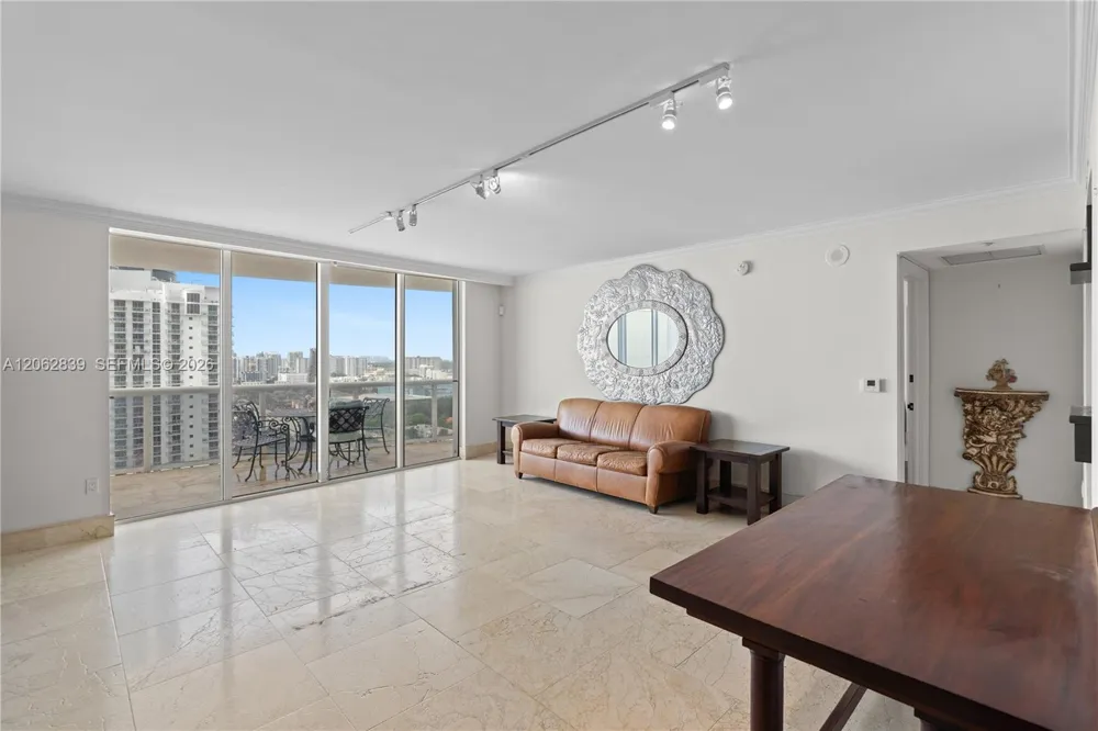 18911 Collins Ave #2103 Sunny Isles Beach, FL 33160