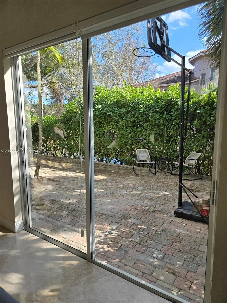 11770 NW 2nd St Plantation, FL 33325