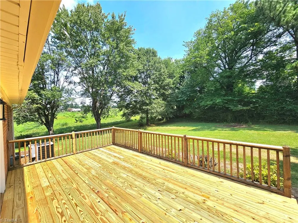 118 Pickshin Avenue Dobson, NC 27017