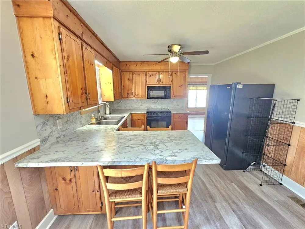 118 Pickshin Avenue Dobson, NC 27017