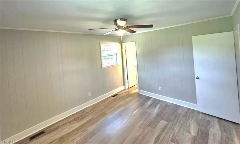 118 Pickshin Avenue Dobson, NC 27017