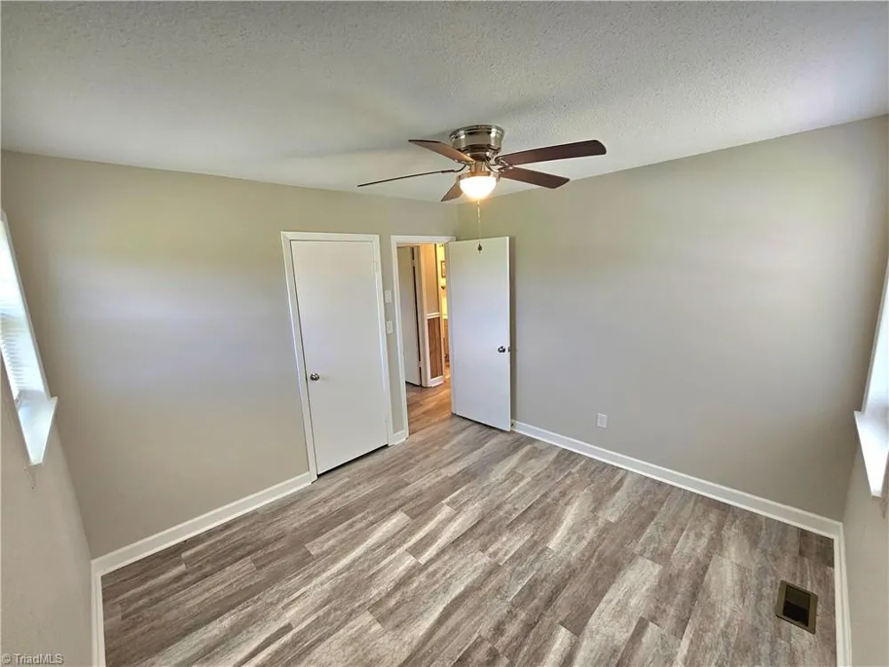 118 Pickshin Avenue Dobson, NC 27017