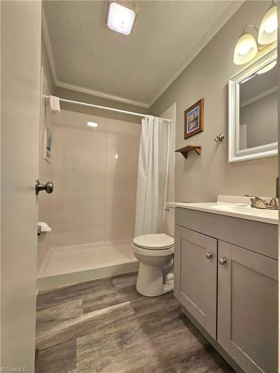 118 Pickshin Avenue Dobson, NC 27017