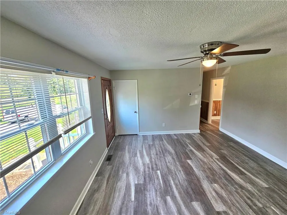118 Pickshin Avenue Dobson, NC 27017