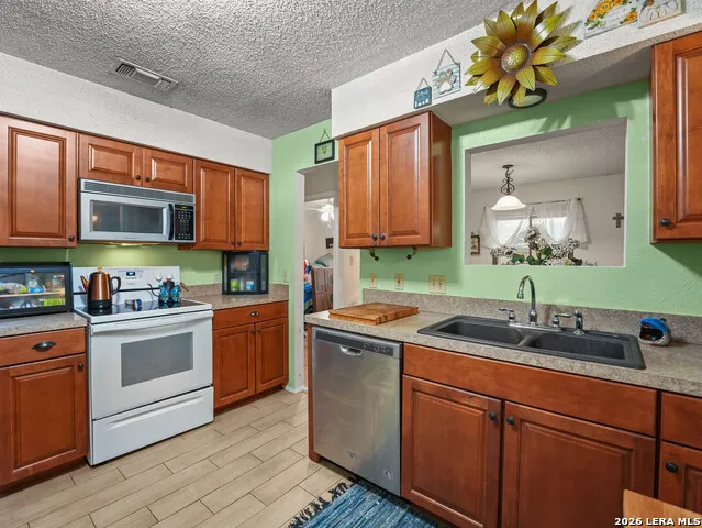 9622 COVEY RIDGE LN Austin, TX 78758