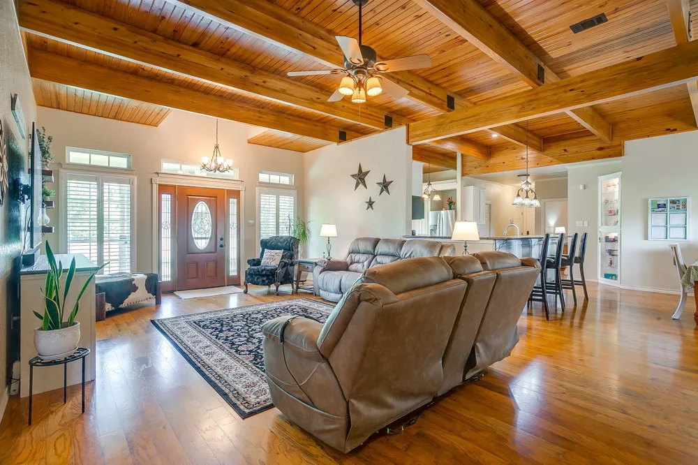7921 County Road 915b Joshua, TX 76058