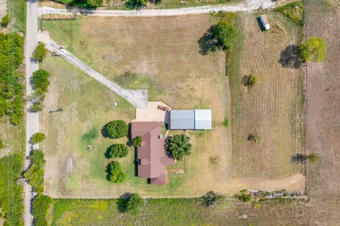 7921 County Road 915b