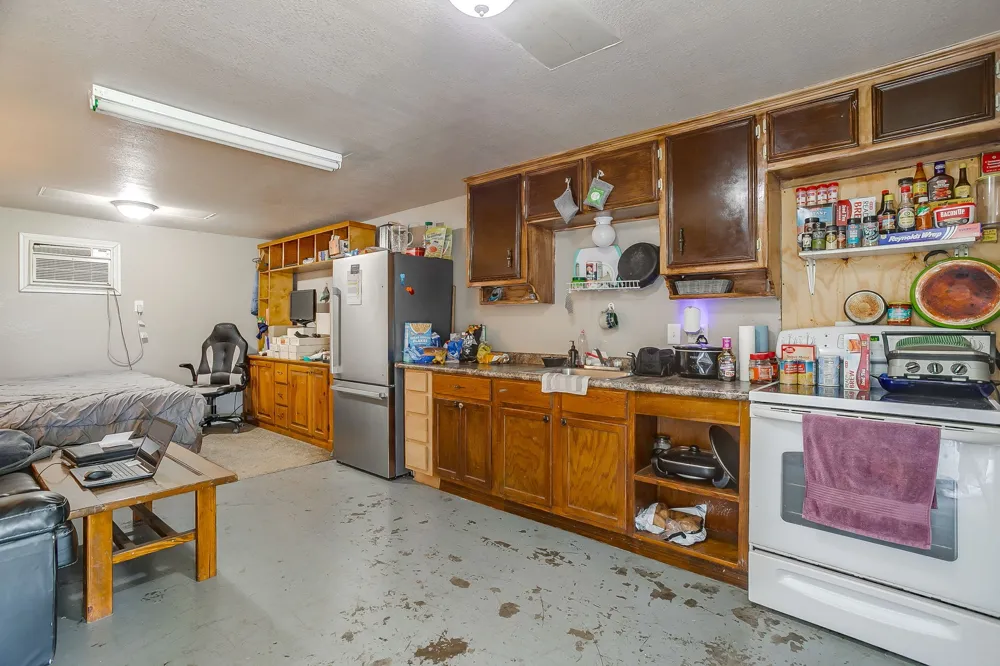 7921 County Road 915b Joshua, TX 76058