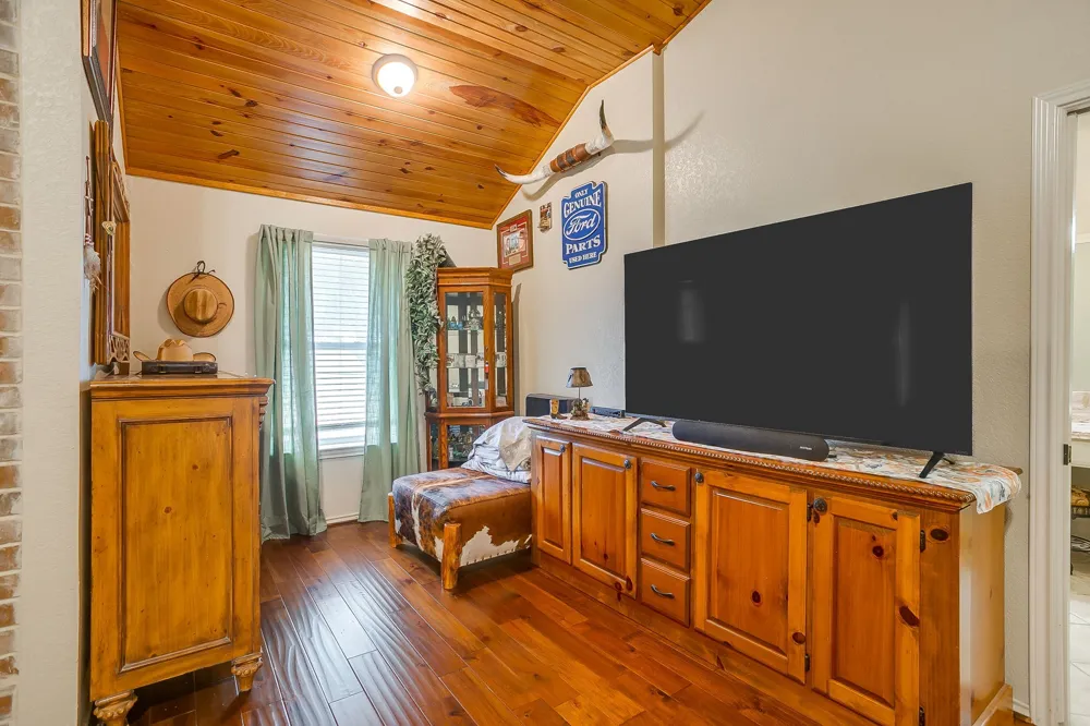 7921 County Road 915b Joshua, TX 76058