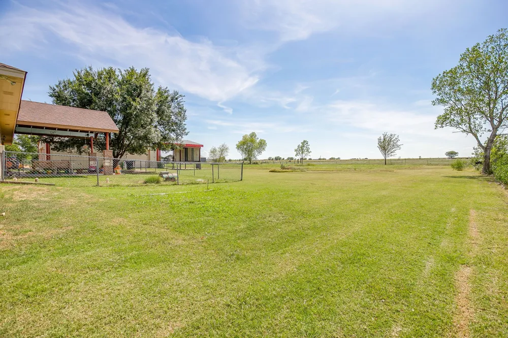 7921 County Road 915b Joshua, TX 76058