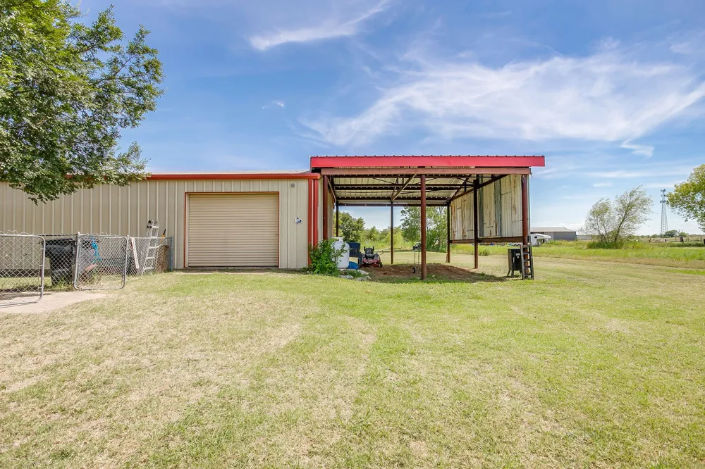 7921 County Road 915b Joshua, TX 76058