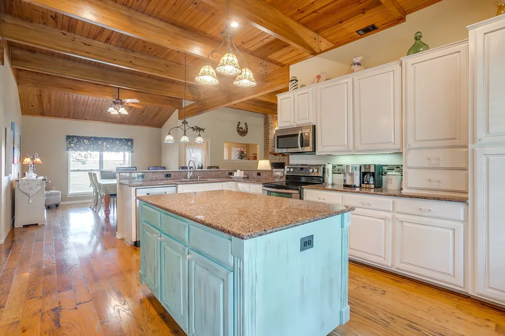 7921 County Road 915b Joshua, TX 76058