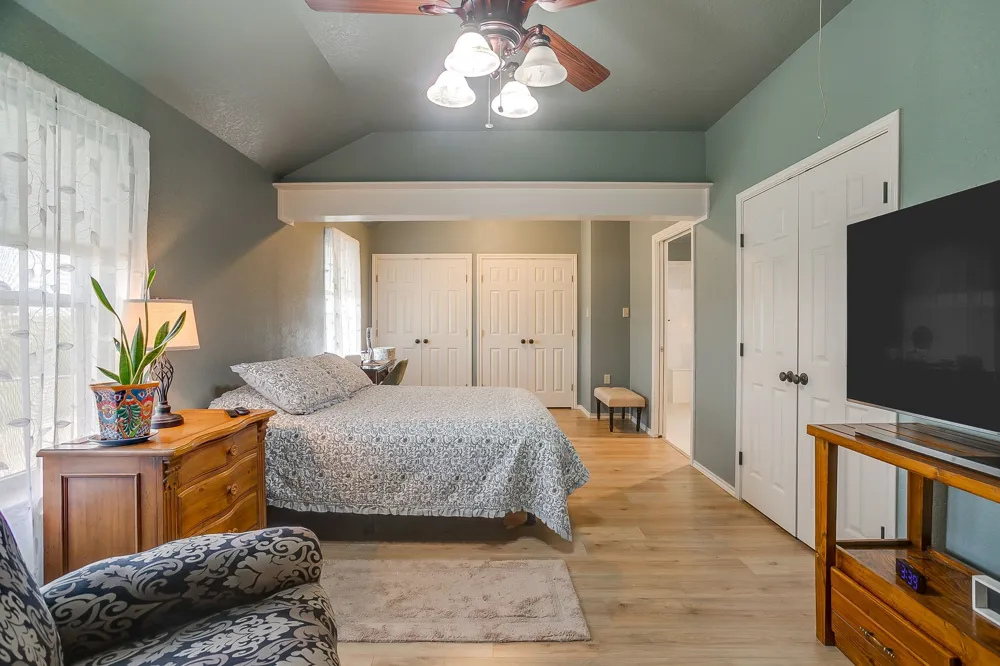 7921 County Road 915b Joshua, TX 76058