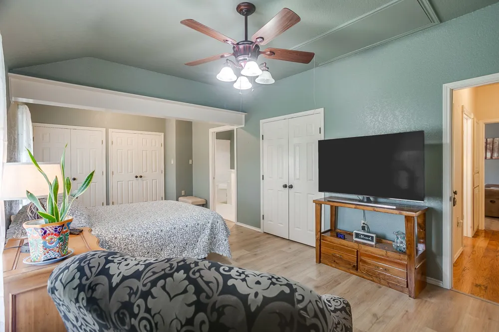7921 County Road 915b Joshua, TX 76058