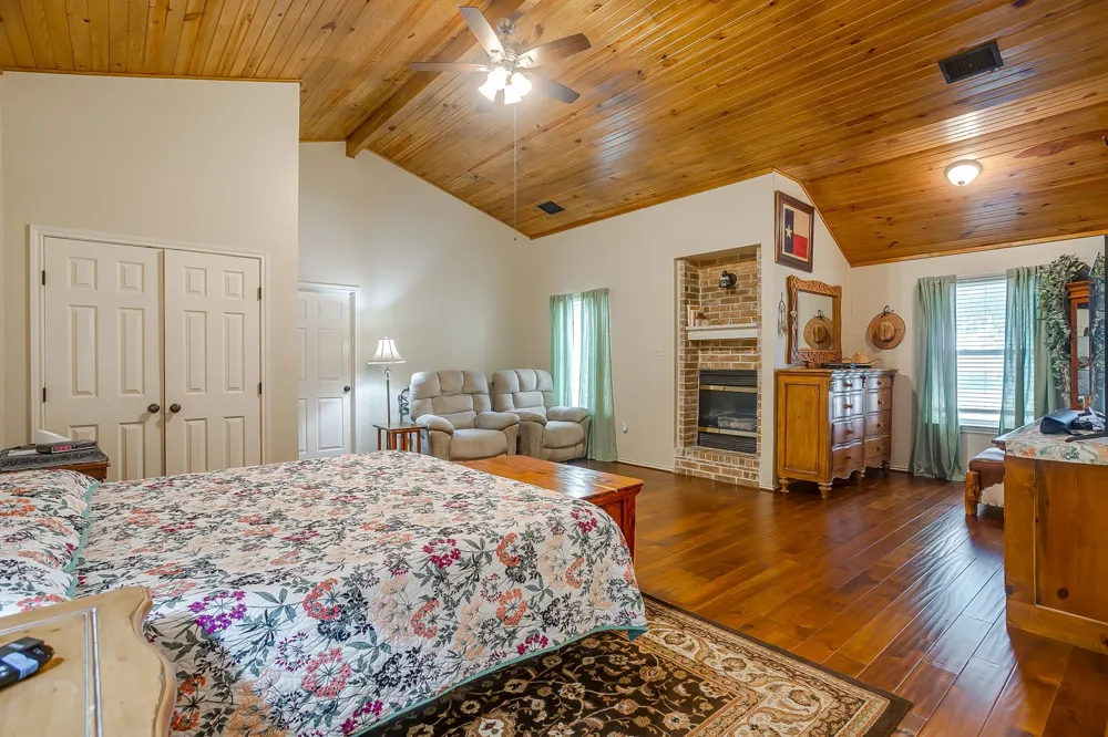 7921 County Road 915b Joshua, TX 76058