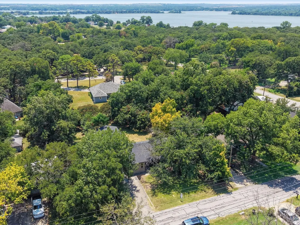 8837 Claiborn Street Lakeside, TX 76135