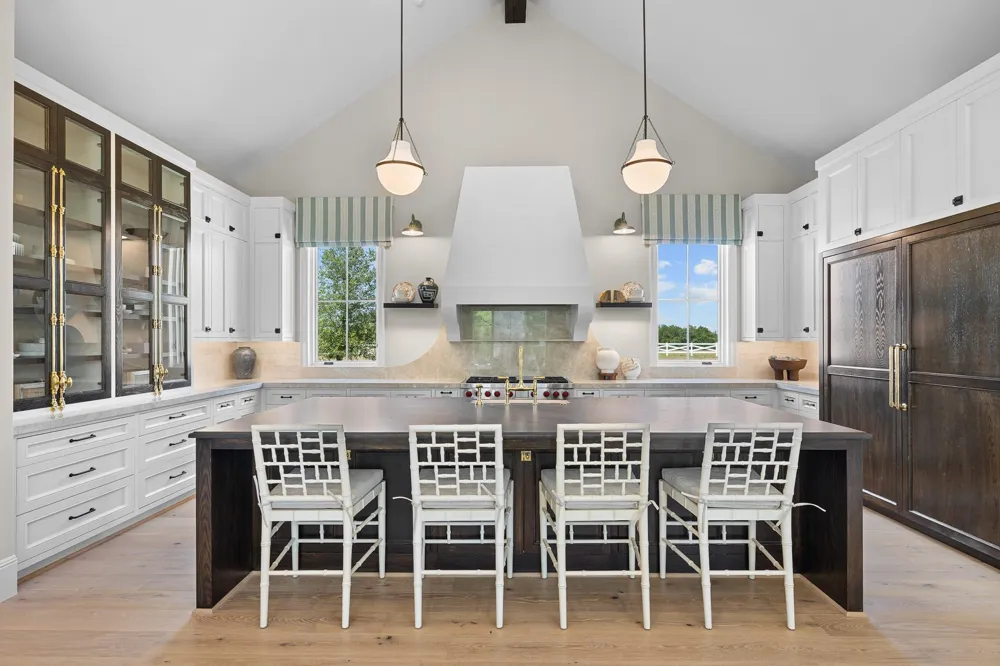 115 Reserve Way Round Top, TX 78954