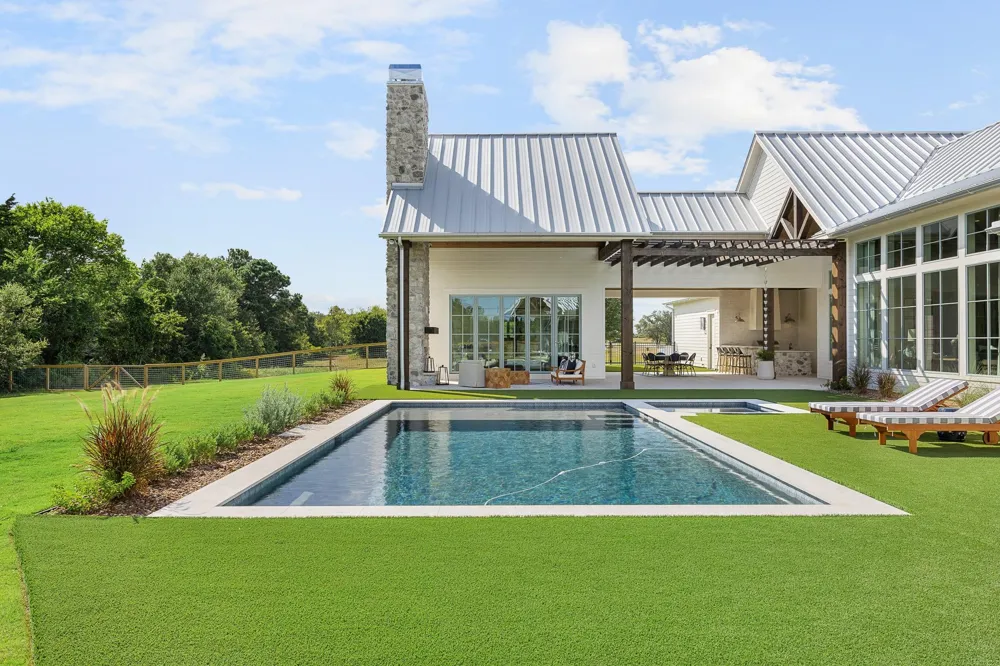 115 Reserve Way Round Top, TX 78954