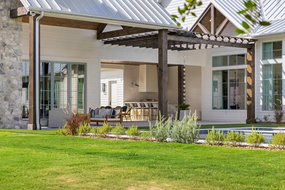 115 Reserve Way Round Top, TX 78954