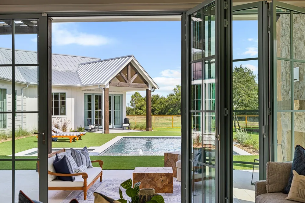 115 Reserve Way Round Top, TX 78954