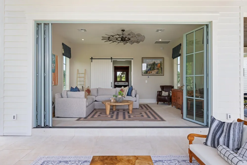115 Reserve Way Round Top, TX 78954