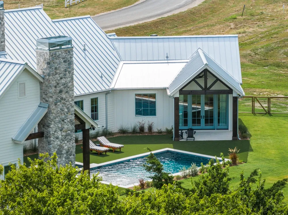 115 Reserve Way Round Top, TX 78954
