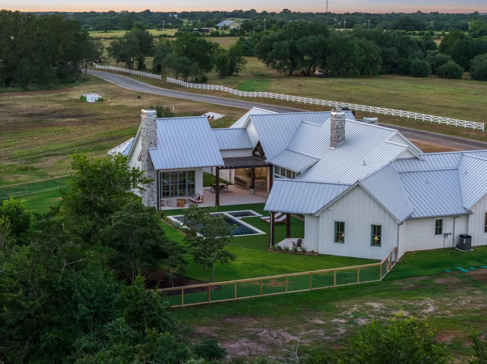 115 Reserve Way Round Top, TX 78954
