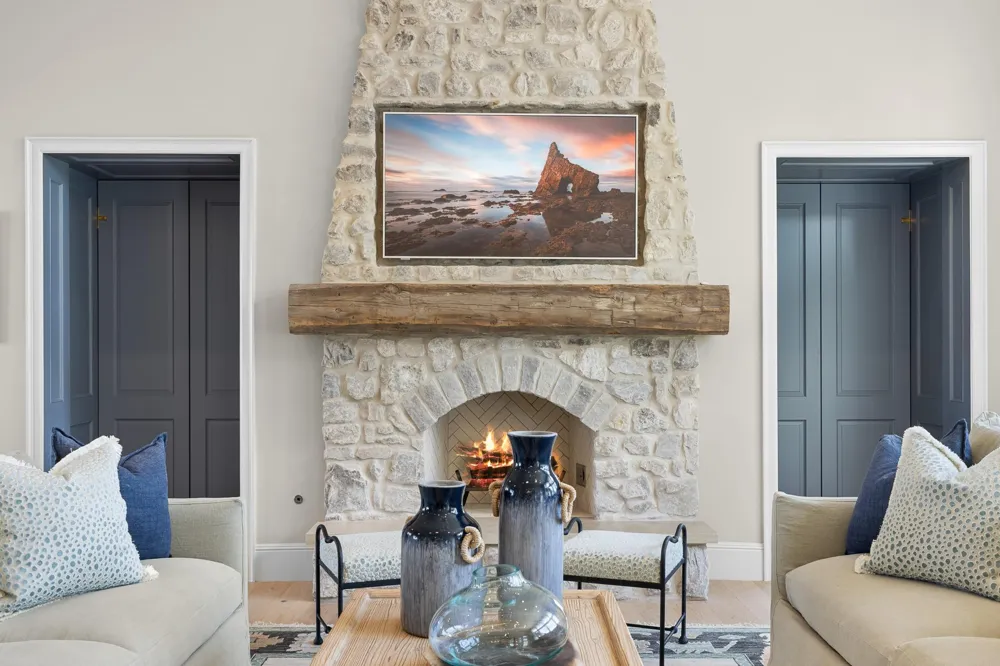 115 Reserve Way Round Top, TX 78954