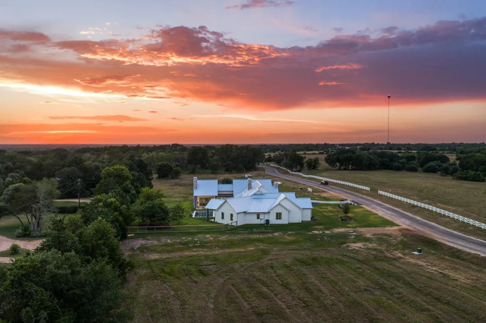 115 Reserve Way Round Top, TX 78954