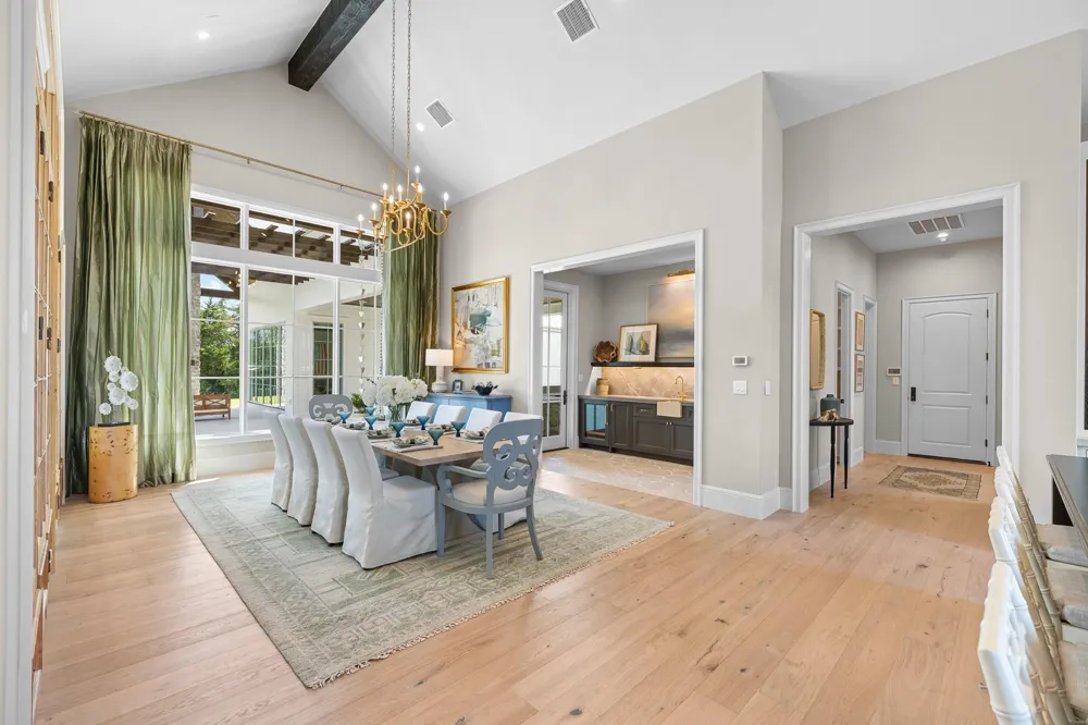 115 Reserve Way Round Top, TX 78954