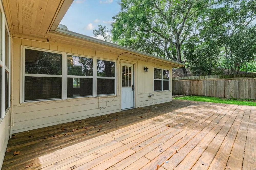 5450 Stillbrooke Drive Houston, TX 77096