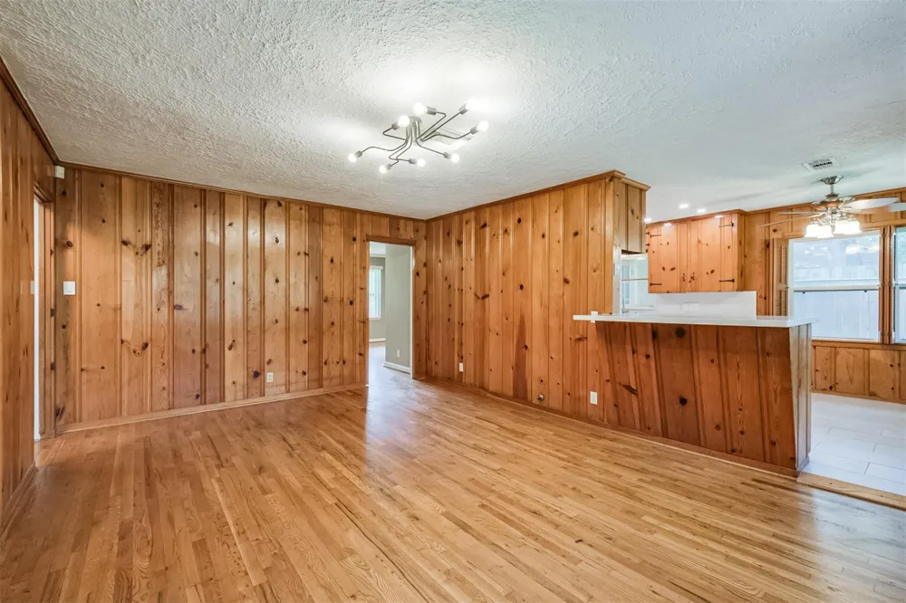 5450 Stillbrooke Drive Houston, TX 77096