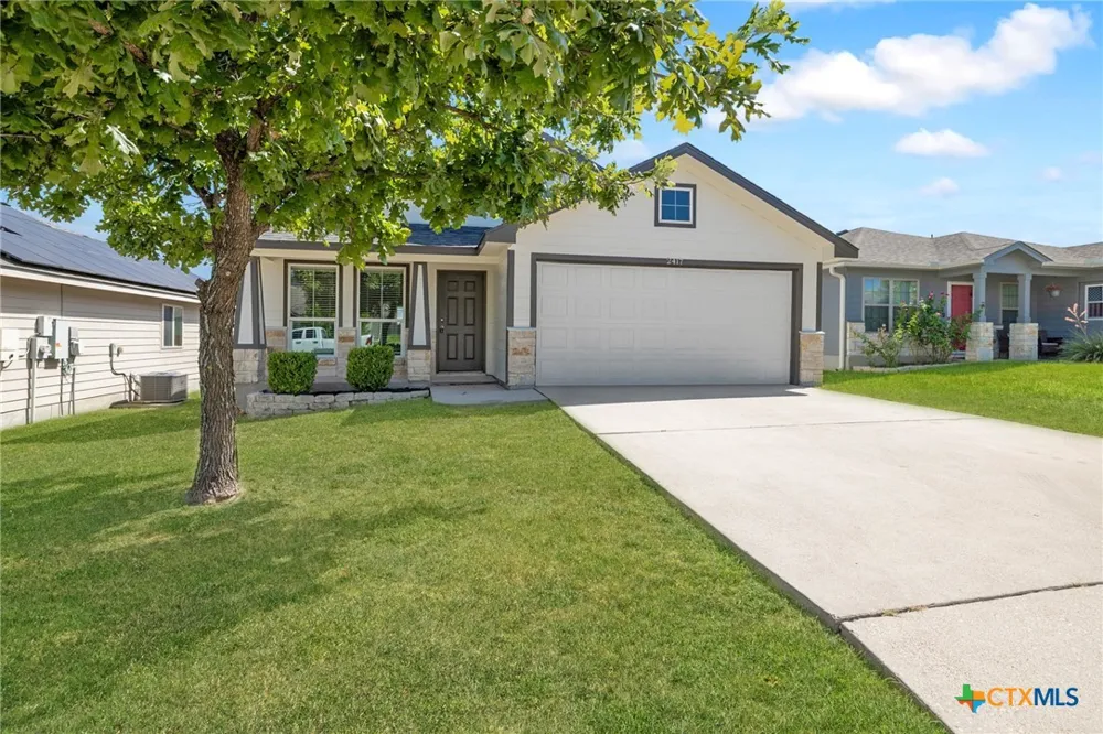2417 Stoneham Temple, TX 76504