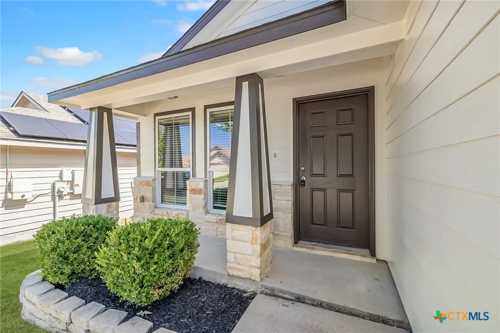 2417 Stoneham Temple, TX 76504