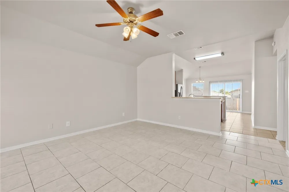 2417 Stoneham Temple, TX 76504