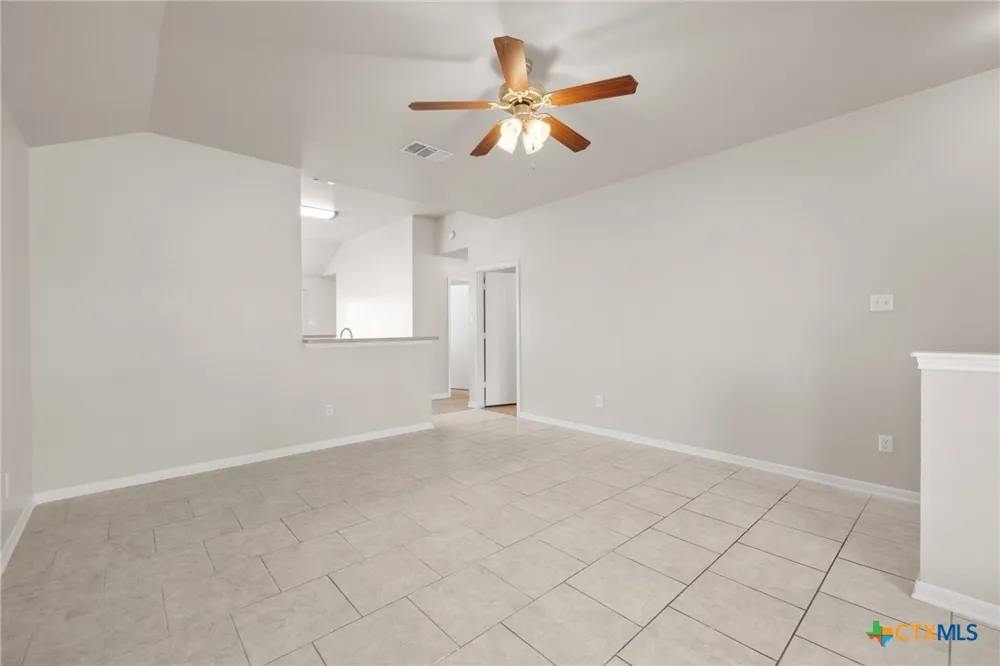 2417 Stoneham Temple, TX 76504