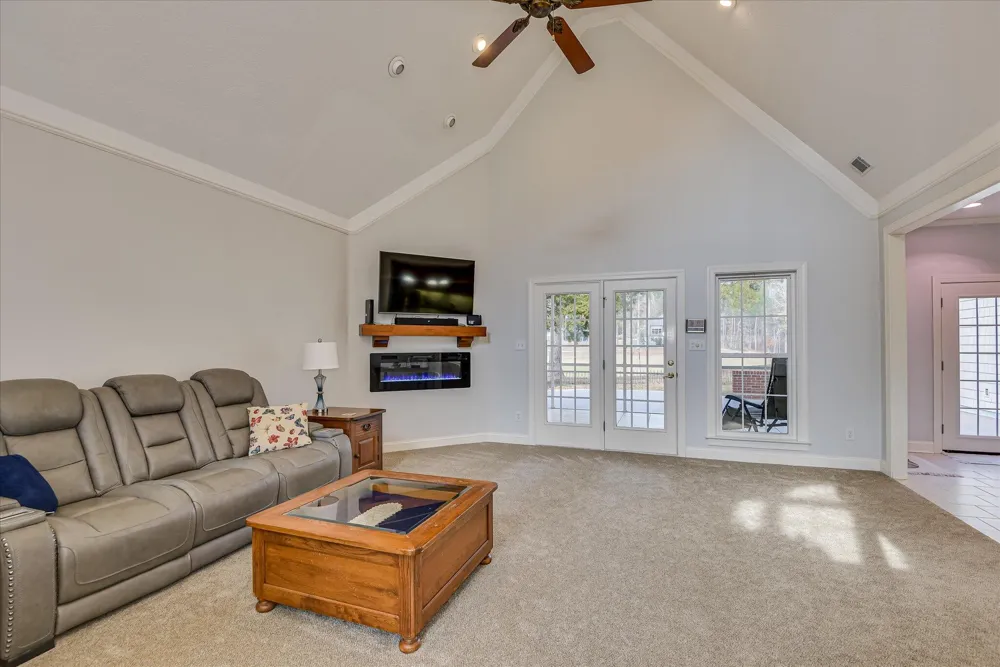 113 Laurens Dr Drive Mccormick, SC 29835