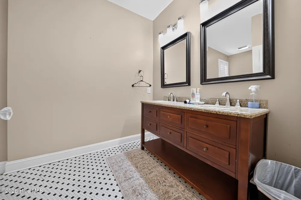425 Roanoke Avenue Roanoke Rapids, NC 27870