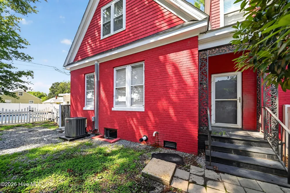 425 Roanoke Avenue Roanoke Rapids, NC 27870