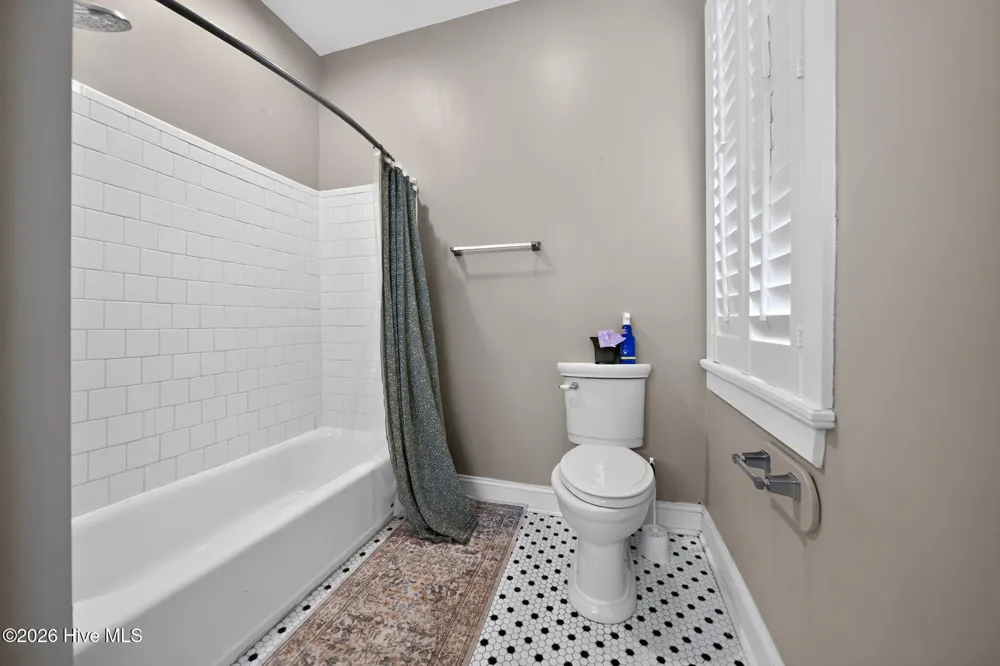 425 Roanoke Avenue Roanoke Rapids, NC 27870