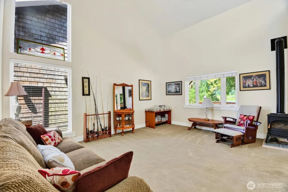 347 E Birnie Slough Road Cathlamet, WA 98612