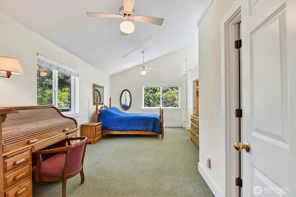 347 E Birnie Slough Road Cathlamet, WA 98612