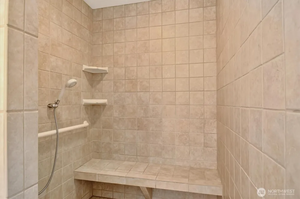 347 E Birnie Slough Road Cathlamet, WA 98612