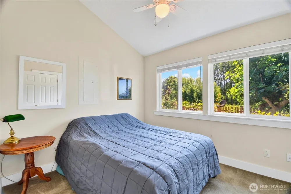 347 E Birnie Slough Road Cathlamet, WA 98612